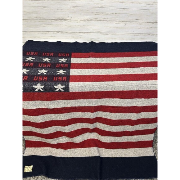 Woolrich Shirt Co. American Flag USA Throw Wool Blanket 60” X 72” Red White Blue - Picture 1 of 16